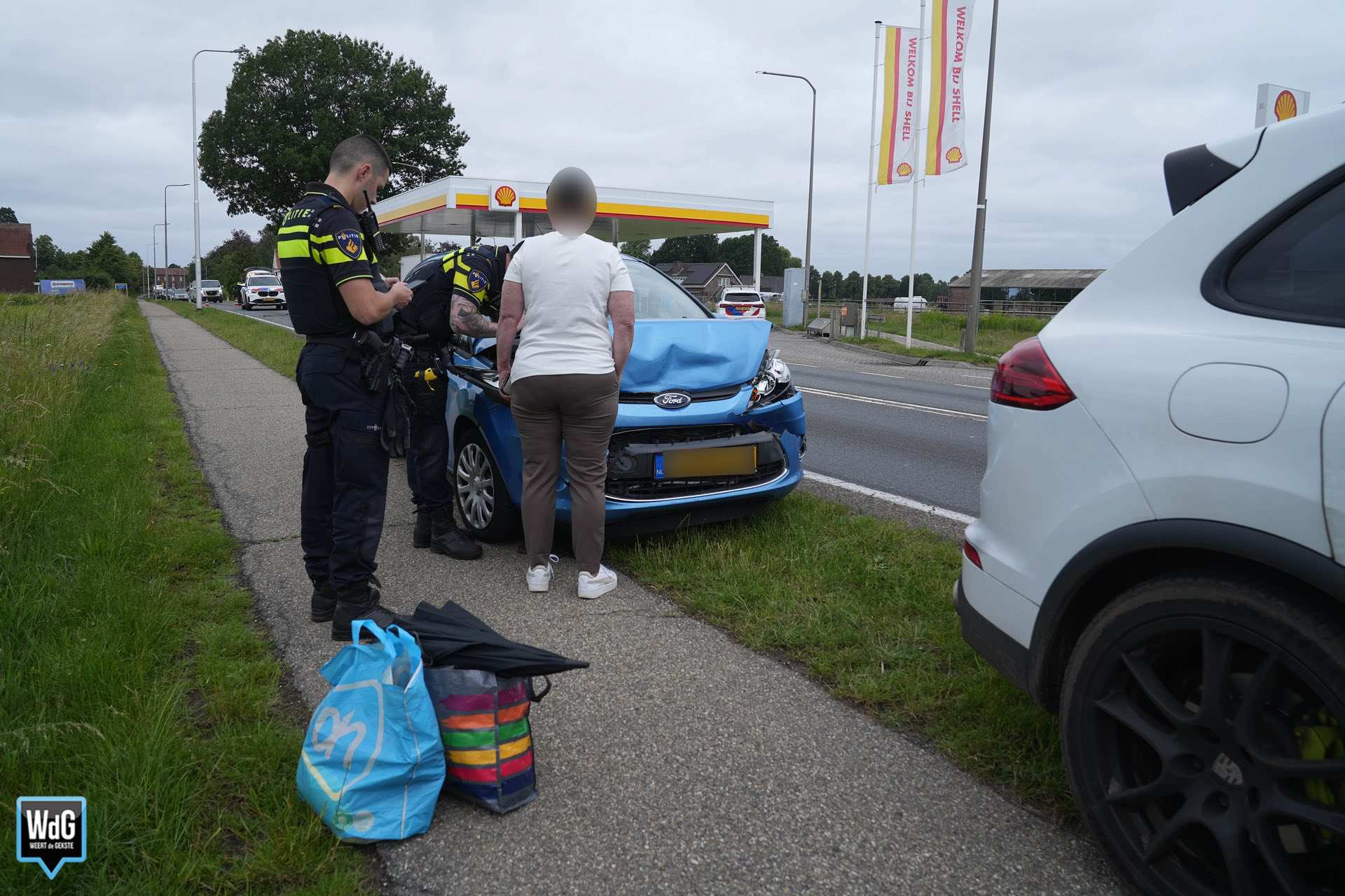 Kop-staartbotsing op N280 bij Baexem