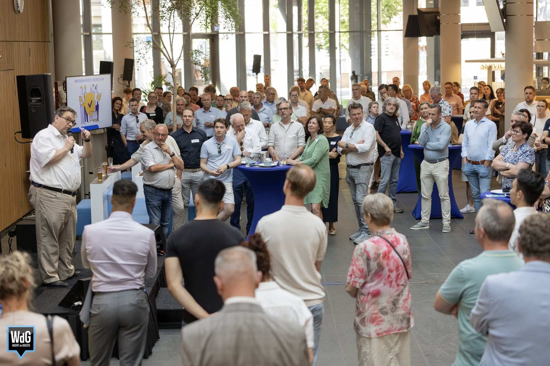 Ondernemers vinden elkaar tijdens bijeenkomst in Stadhuis Weert