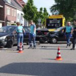 Auto's botsen op Emmasingel