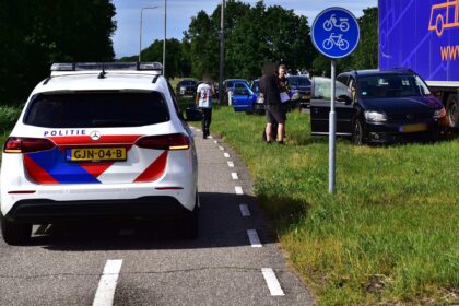 Kop-staartbotsing op Wetering in Nederweert