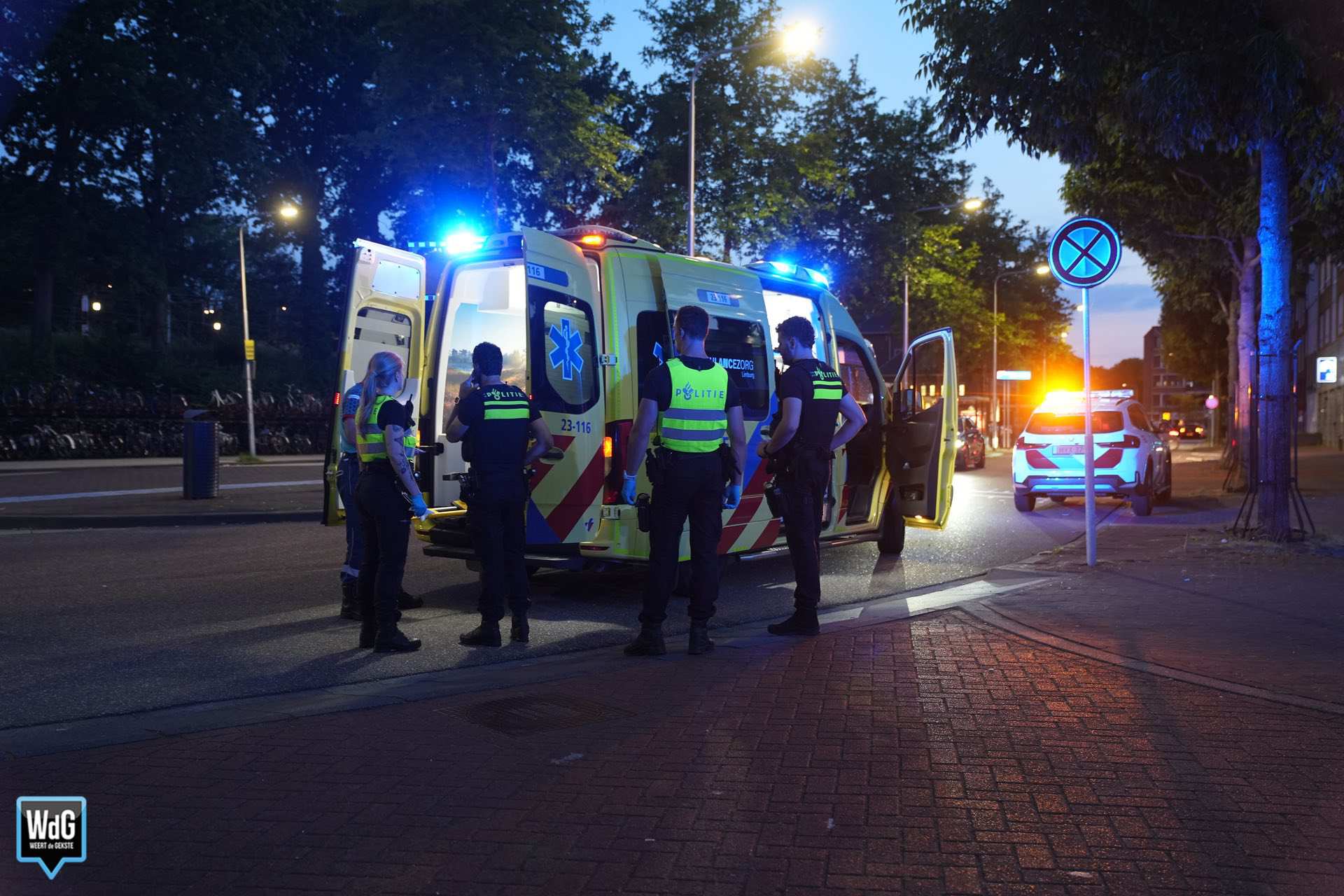 Scooterrijder rijdt door na aanrijding met voetganger