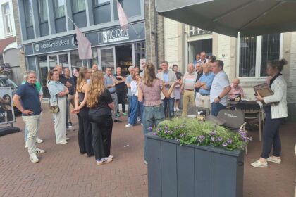 Studenten presenteren de plannen voor het 'Smaakhoês'. Foto van Jan Leenders