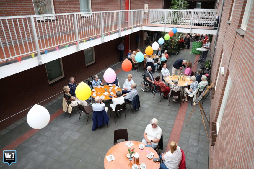 Willem Litjenshof viert 25-jarig jubileum met bewoners en buurt