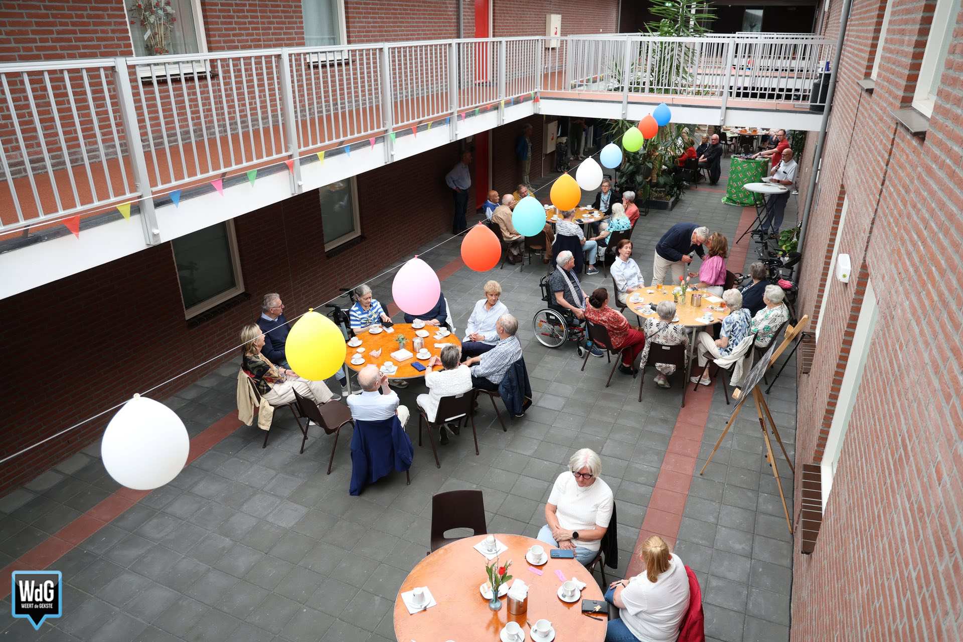 Willem Litjenshof viert 25-jarig jubileum met bewoners en buurt