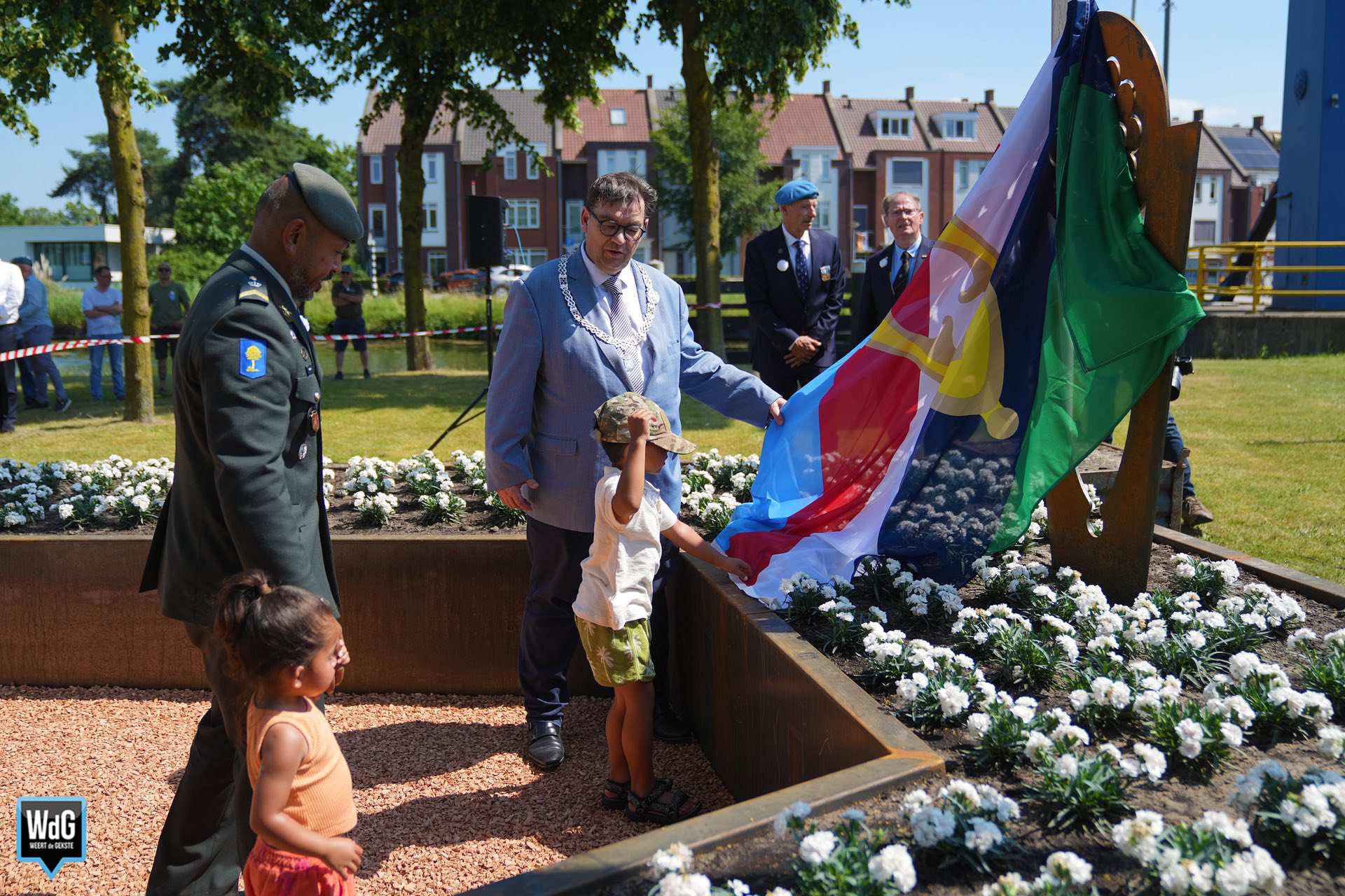 Witte Anjer Perk in Weert officieel onthuld