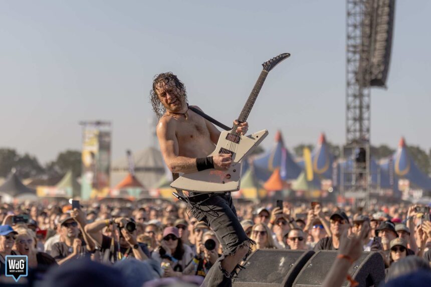 Bospop trapt af met zon, sfeer en indrukwekkende optredens