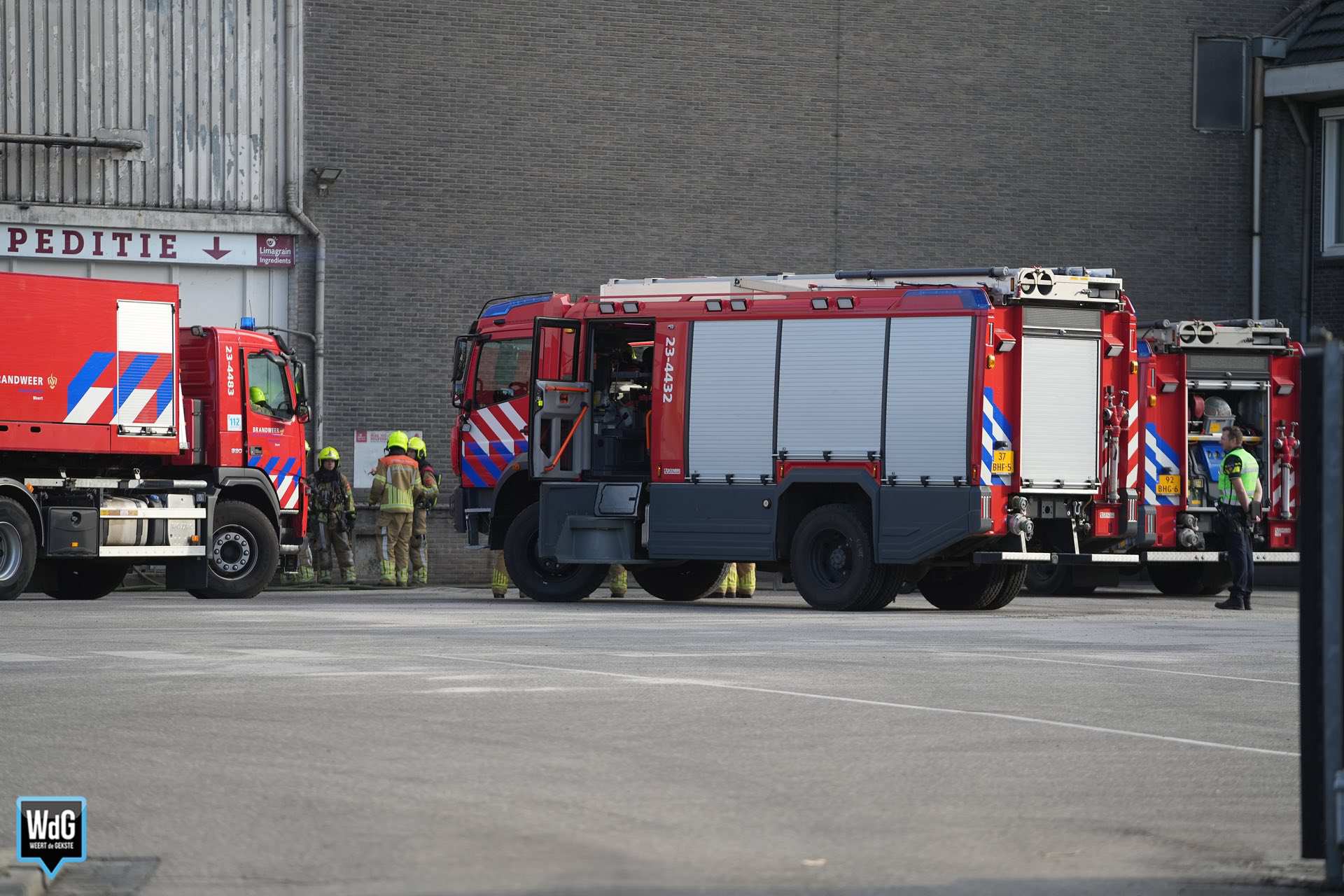 Brand in fabriekspand van graanverwerker aan Straevenweg