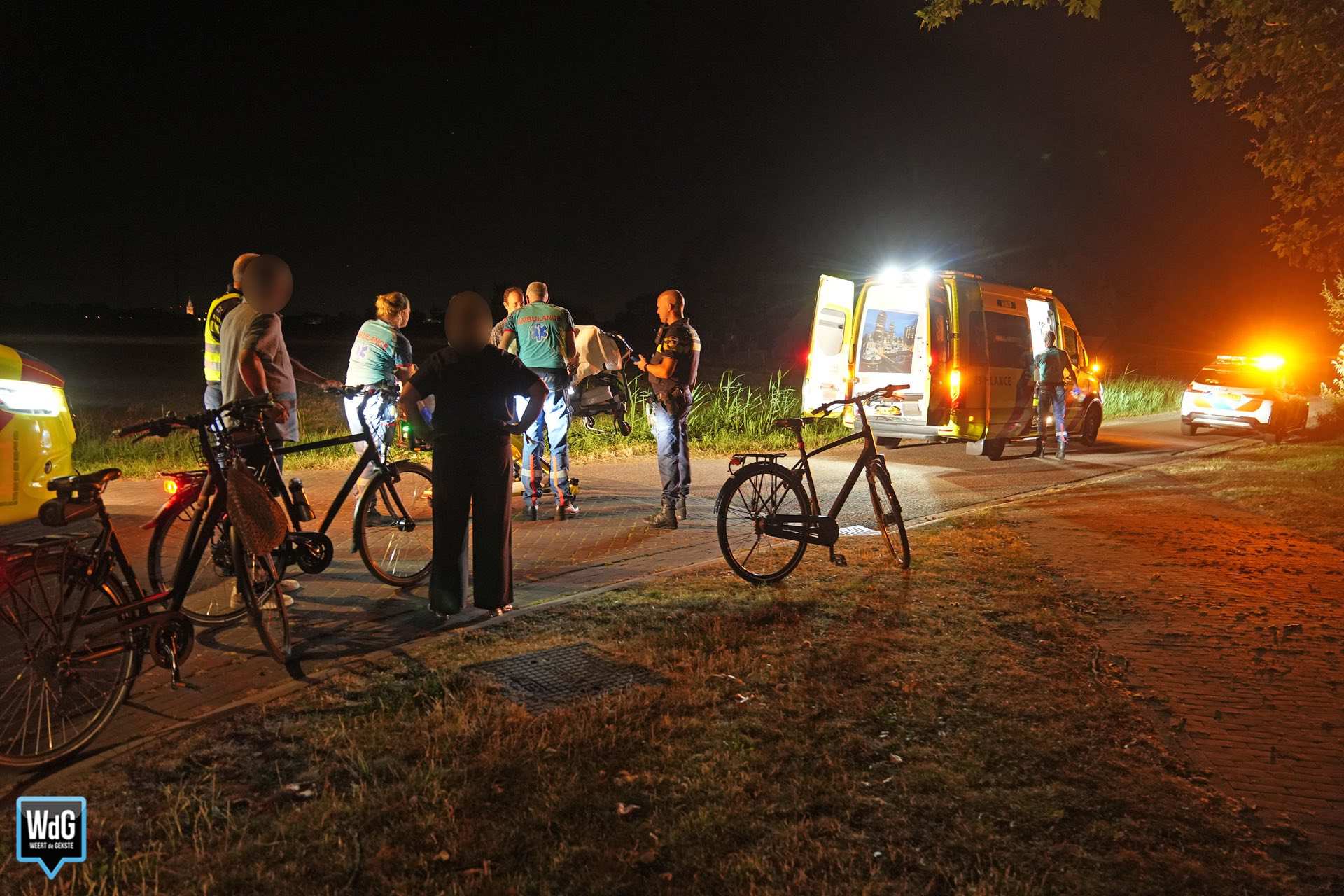 Fietser komt lelijk ten val op Rakerstraat