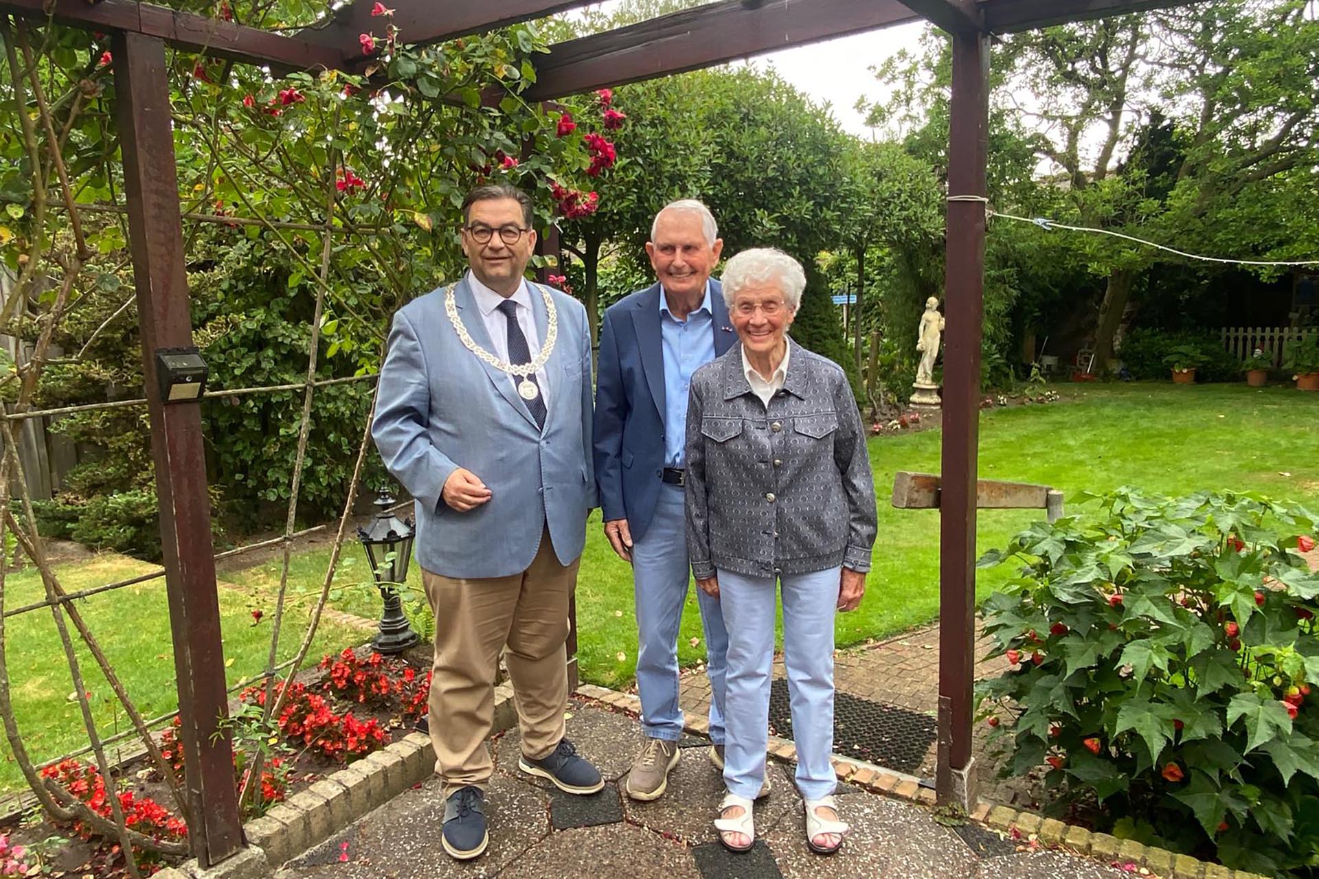 Jan en Christien Salmans zijn 60 jaar getrouwd. Ingestuurde foto