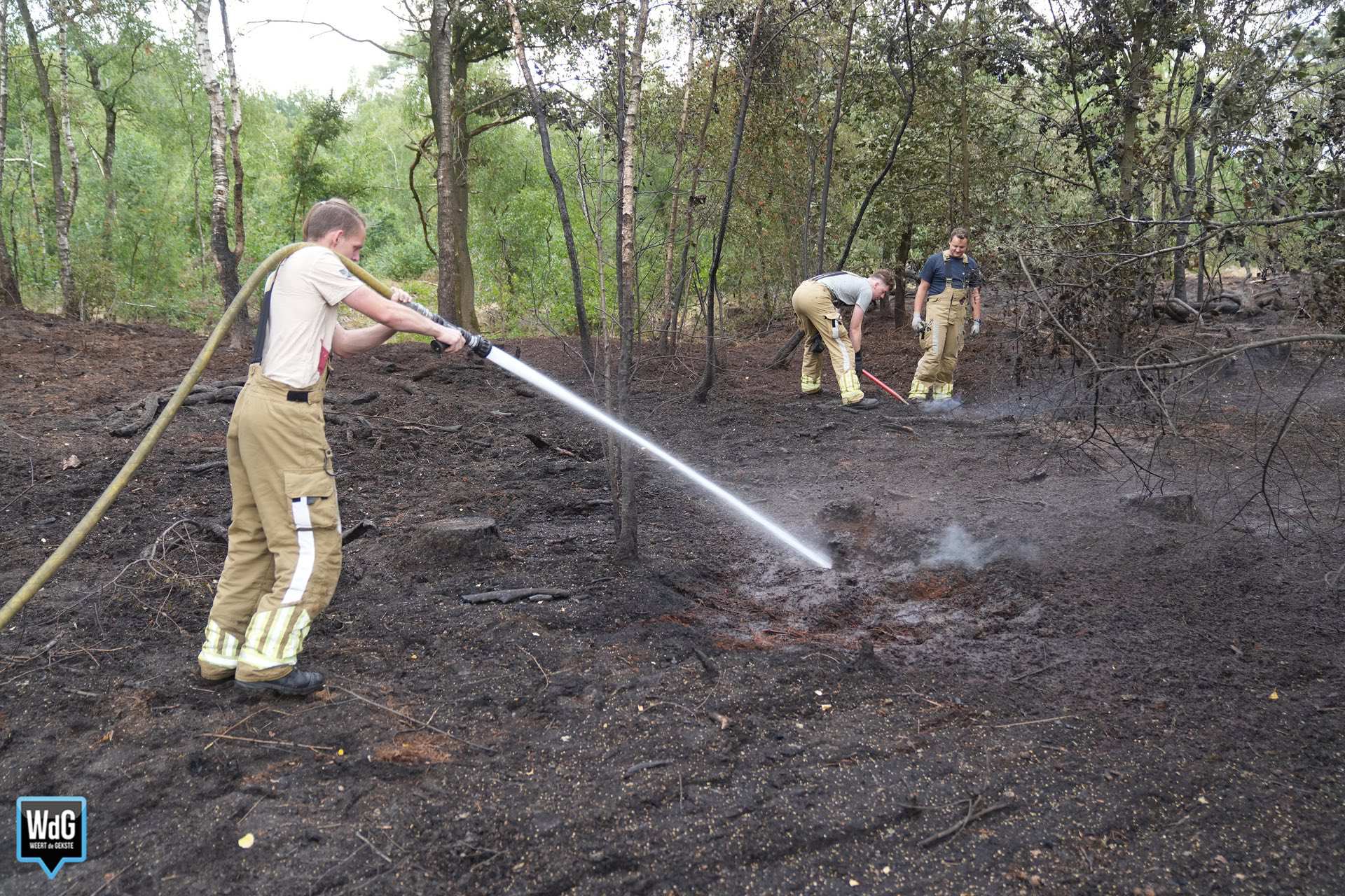 Brandweer opnieuw in actie voor natuurbrand bij Schoordijk