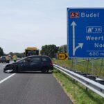 Auto's botsen op snelweg A2 in Weert