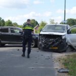 Bestelauto met stierensperma en auto met zwangere vrouw botsen in Budel