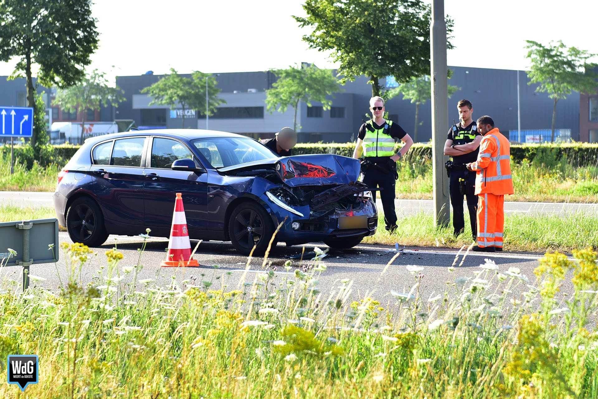 Verkeershinder na kop-staartbotsing op N275 bij Nederweert