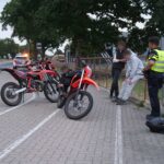 Jongeman met schakelbrommer ten val op N280 bij Kelpen-Oler