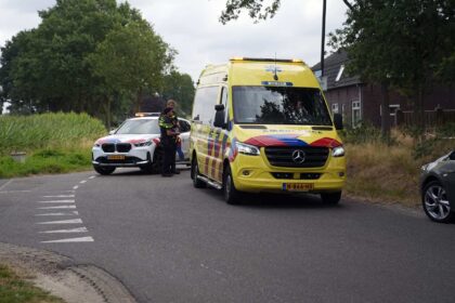 Wielrenner gewond bij aanrijding met auto in Budel