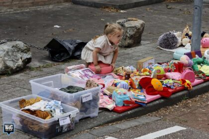 Kinderspeelgoed te koop tijdens Rommelroute Keent