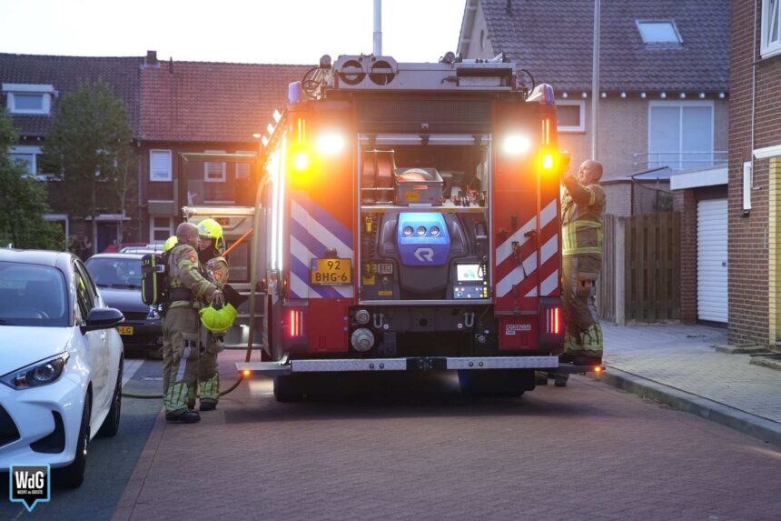 Stekkerdoos in woning vat vlam