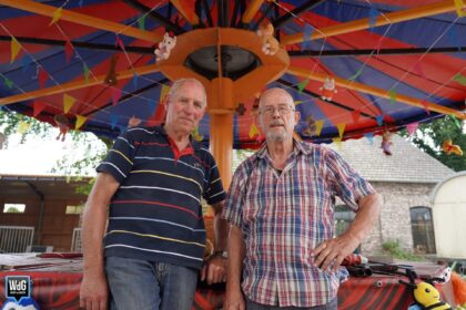 Vrijwilligers Eynderhoof bouwden zelf een kermisattractie