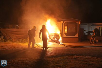 Auto volledig uitgebrand aan Kraanheuvel in Weert