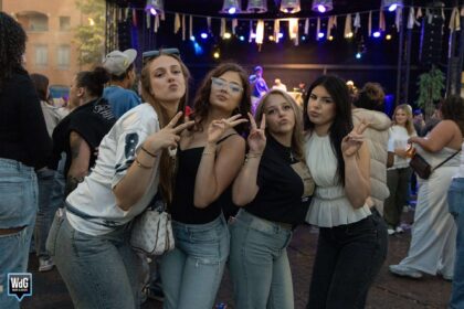 Bezoekers genieten op Bantopa in Weert