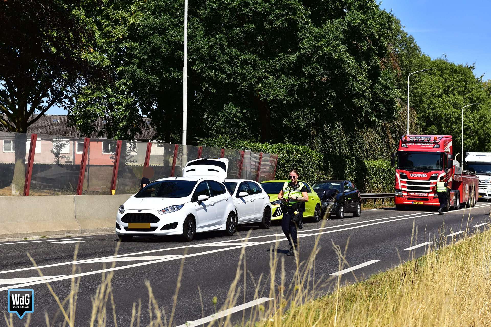 4 voertuigen waren betrokken bij een kettingbotsing op de Ringbaan Noord.