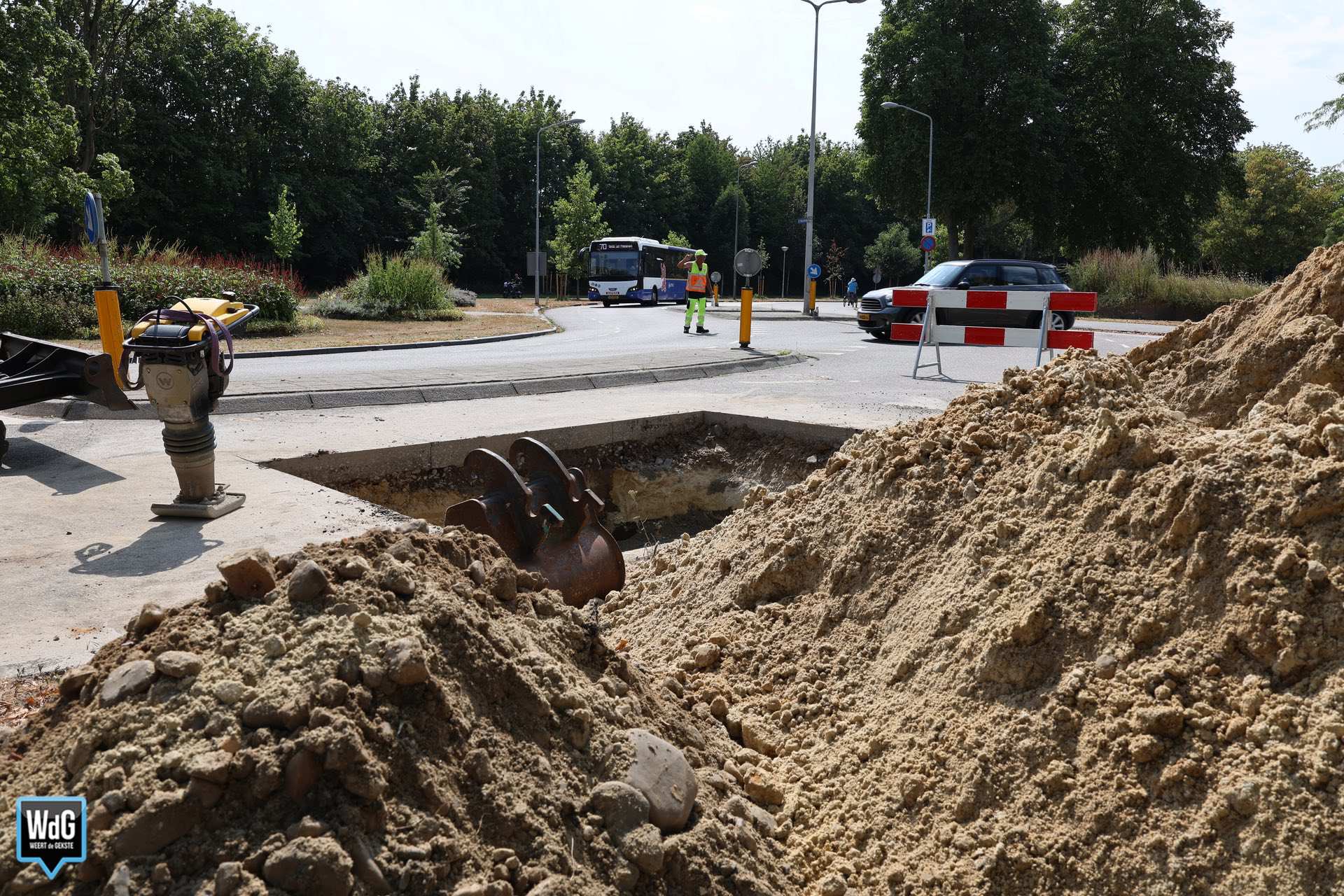 Beschadigde riolering veroorzaakt zinkgat in Sint Maartenslaan