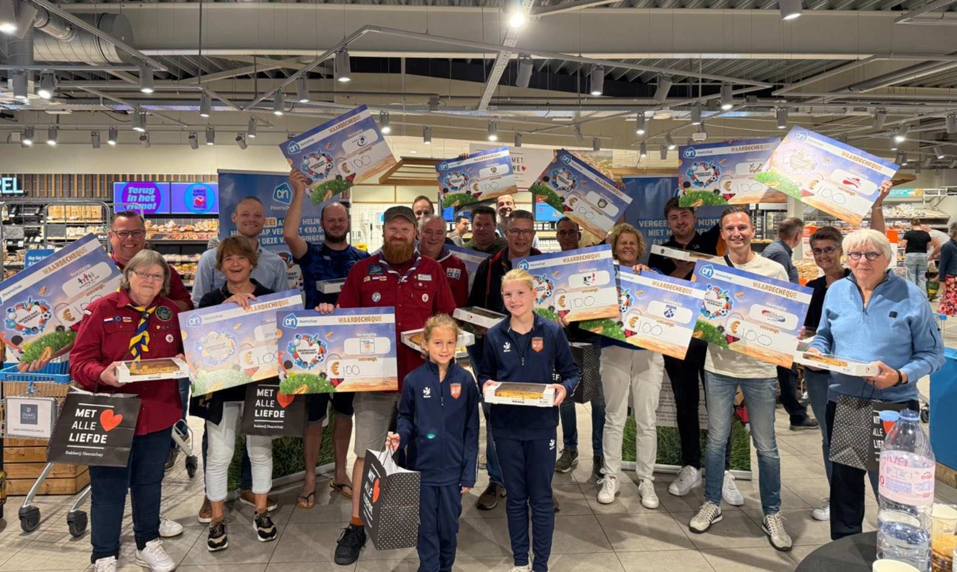 Albert Heijn Heerschap verdeelt 50.000 euro onder lokale verenigingen