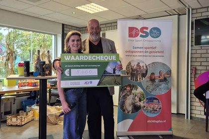 JCI Weert en TPC Boshoven halen 5.000 euro op tijdens WK-Padel