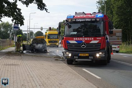 Loungeset blijft gespaard bij autobrand op N280 bij Kelpen-Oler