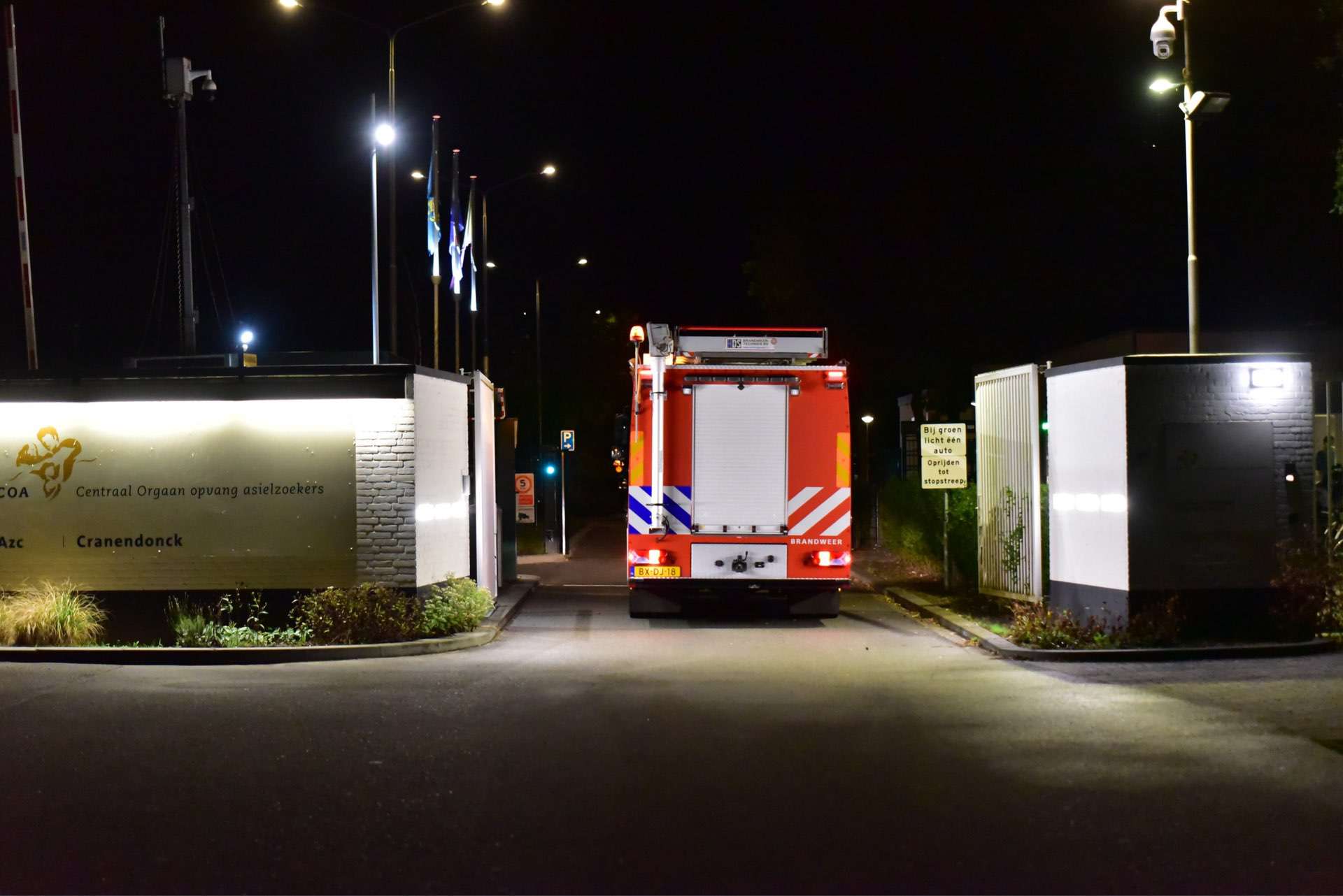Brandweer rukt uit voor bolstaande accu bij AZC Budel