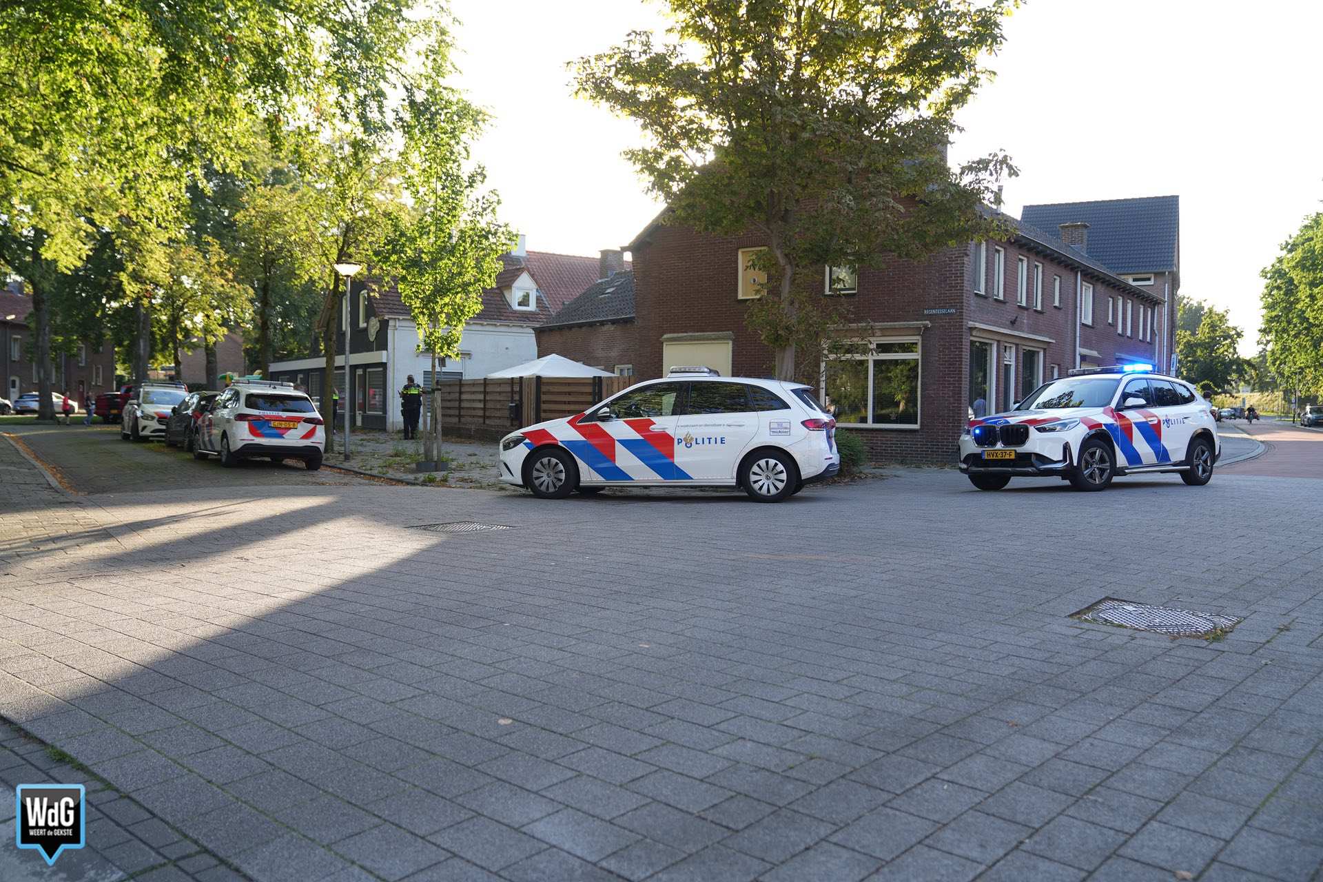 Vrouw meegenomen door politie na conflict op Regentesselaan
