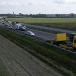 Blikschade na ongeval op snelweg A2 in Weert