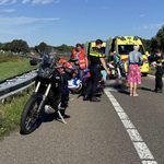 Twee gewonden bij motorongeval op afrit A2 in Weert