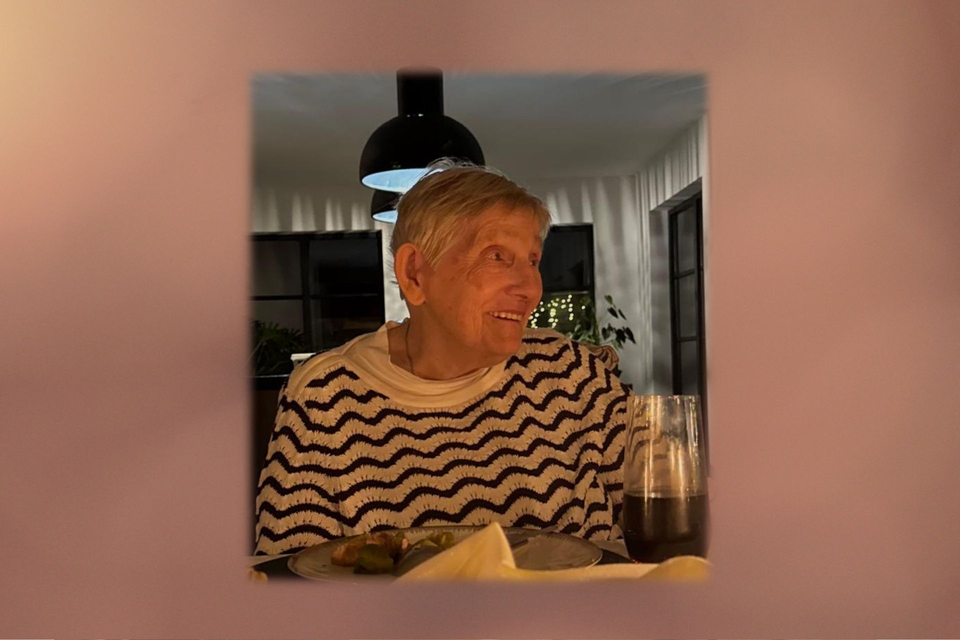 Mia Saes - Smolenaers