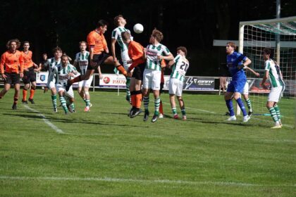 SV Laar. Ingestuurde foto