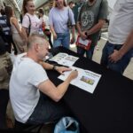 Signeersessie met Suske en Wiske tekenaar Thijs Wessels. Foto van Theo van de Winkel