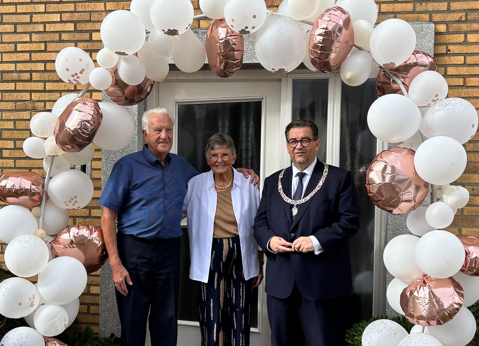 Jan en Nelly Franssen-Koolen vieren diamanten huwelijk - Ingestuurde foto