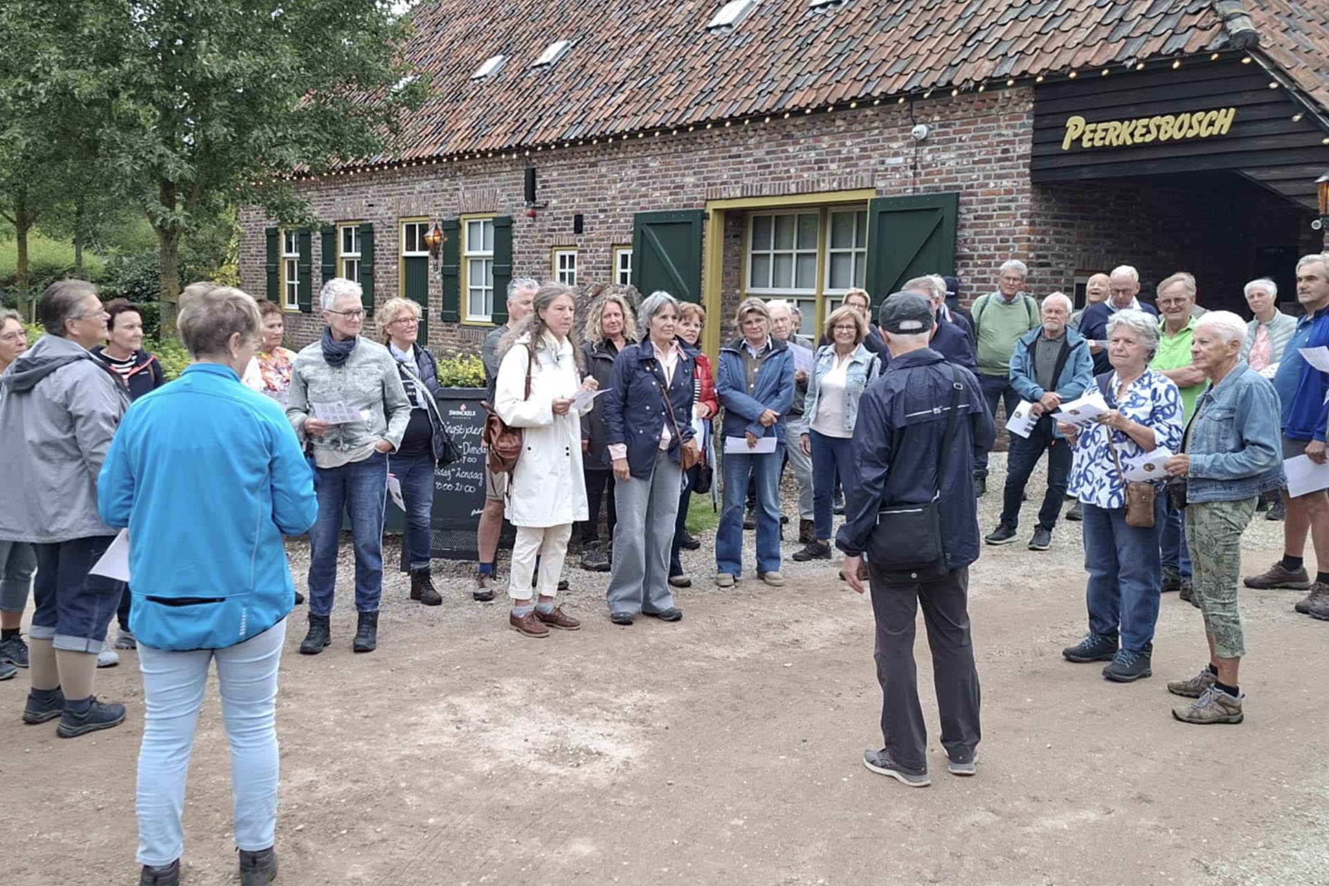 Vijftigste tocht voor wandelgroep oud-collega's Rabobank. Ingestuurde foto's